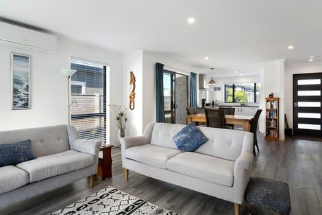 Photo of property in 12 Augusta Rise, Omokoroa, 3114