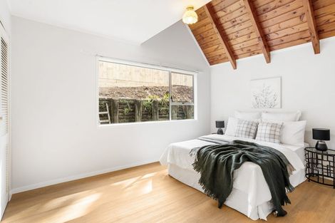 Photo of property in 12 Honeysuckle Lane, Mairangi Bay, Auckland, 0630