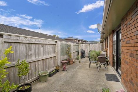 Photo of property in 108 Oxford Street, Tawa, Wellington, 5028