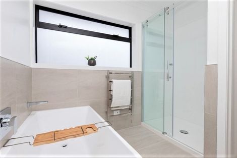 Photo of property in 12 Edwin Street, St Andrews, Hamilton, 3200