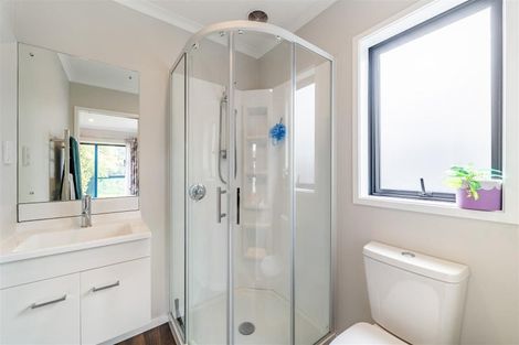 Photo of property in 36 Te Kaeaea Crescent, Wallaceville, Upper Hutt, 5018