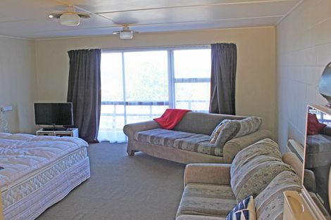 Photo of property in 24 Ure Street, South Hill, Oamaru, 9400