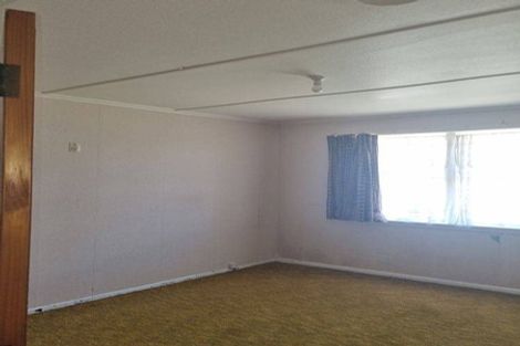 Photo of property in 38 Miro Street, Castlecliff, Whanganui, 4501