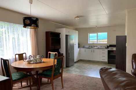 Photo of property in 2/5 Rainsford Street, Moturoa, New Plymouth, 4310