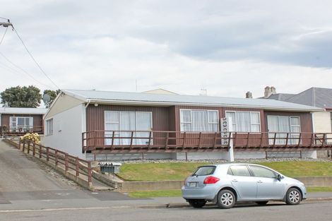 Photo of property in 24 Ure Street, South Hill, Oamaru, 9400