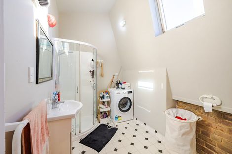 Photo of property in 11/33 Dowling Street, Dunedin Central, Dunedin, 9016