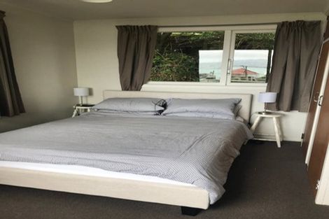 Photo of property in 2 Milne Terrace, Island Bay, Wellington, 6023