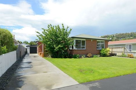 Photo of property in 21 Landsdowne Terrace, Cashmere, Christchurch, 8022