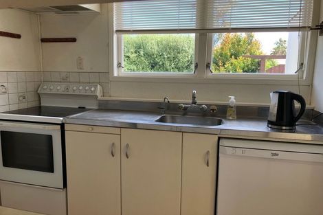 Photo of property in 2 Mander Place, Bucklands Beach, Auckland, 2012