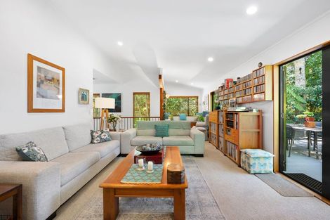 Photo of property in 71a Rangatira Road, Beach Haven, Auckland, 0626