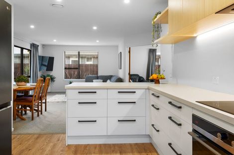 Photo of property in 12 Mervyn Drive, Avondale, Christchurch, 8061