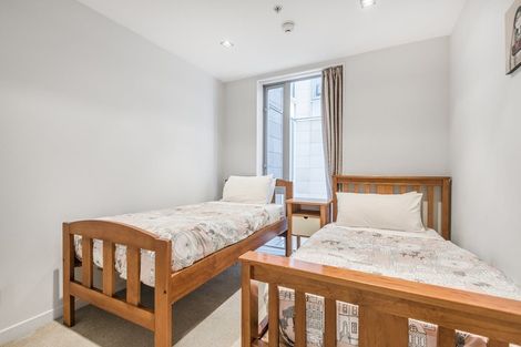 Photo of property in Piermont Apartments, 2a/82 Cable Street, Te Aro, Wellington, 6011