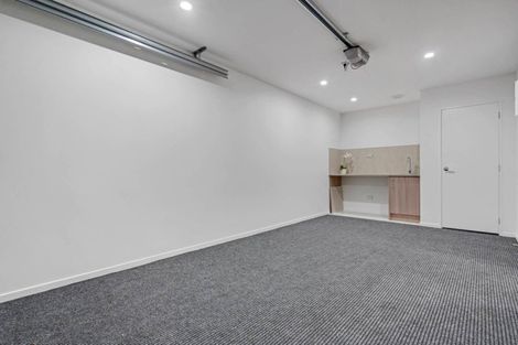 Photo of property in 19 Korokio Lane, Henderson, Auckland, 0612