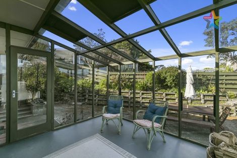 Photo of property in 44 Maungaraki Road, Korokoro, Lower Hutt, 5012