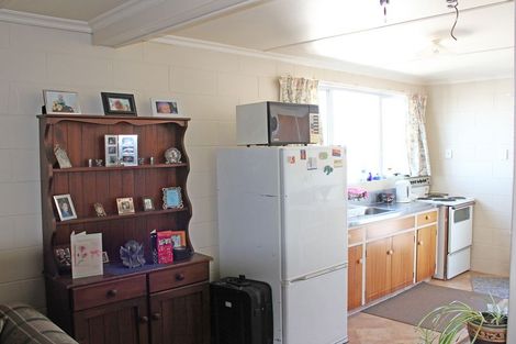Photo of property in 24 Ure Street, South Hill, Oamaru, 9400