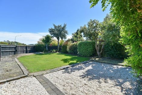 Photo of property in 6 Luxton Place, Rangiora, 7400