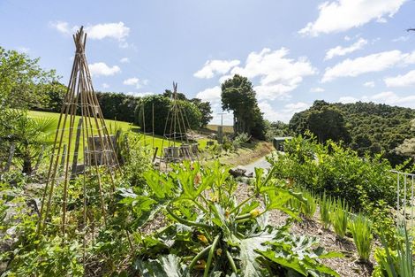 Photo of property in 84 Tudehope Road, Matarau, Kamo, 0185