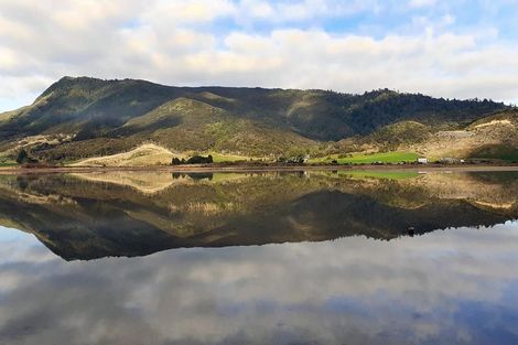 Photo of property in 21 Pakawau-bush Road, Pakawau, Collingwood, 7073