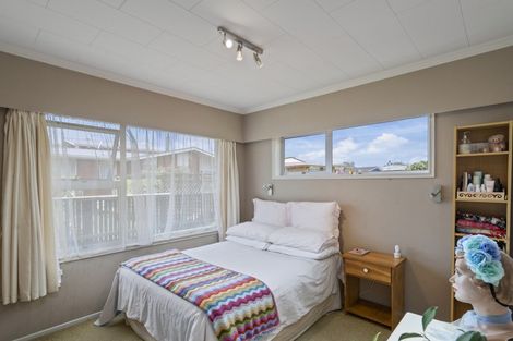 Photo of property in 48a Nevada Drive, Merrilands, New Plymouth, 4312