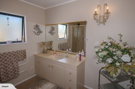 Photo of property in 25 Melody Lane, Horahora, Whangarei, 0110