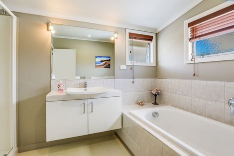 Photo of property in 13 Crawford Drive, Thames, 3500