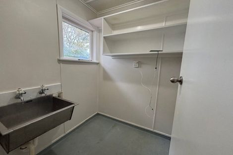 Photo of property in 713-715 Kiwi Street, Camberley, Hastings, 4120