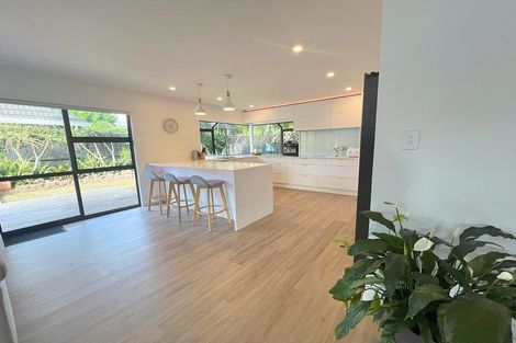 Photo of property in 2/24 Hattaway Avenue, Bucklands Beach, Auckland, 2012