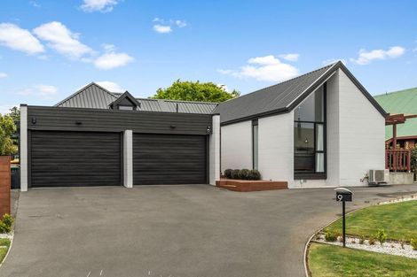 Photo of property in 9 Ringwood Place, Avonhead, Christchurch, 8042