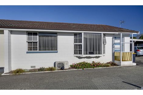 Photo of property in 2/90 Avenue Road, West End, Timaru, 7910