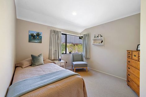 Photo of property in 7b Rimu Street, Strandon, New Plymouth, 4312