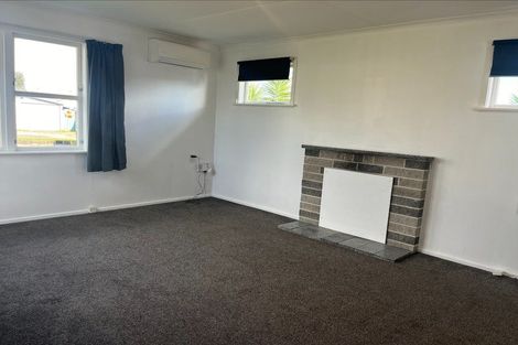 Photo of property in 2 Collingwood Street, Levin, 5510