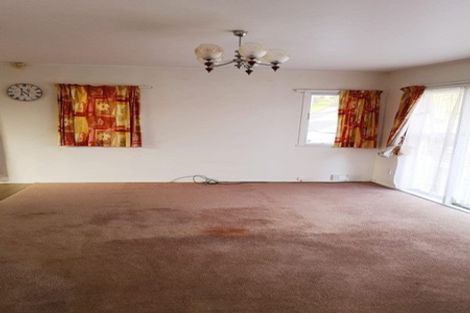 Photo of property in 33 Arrow Road, Forrest Hill, Auckland, 0620