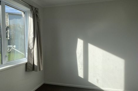 Photo of property in 1a-b Devon Place, Cannons Creek, Porirua, 5024