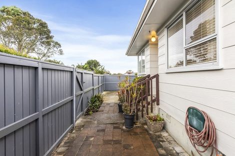 Photo of property in 1/103 Pigeon Mountain Road, Half Moon Bay, Auckland, 2012