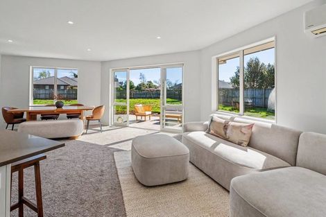 Photo of property in 5 Jozecom Place, Rolleston, 7614