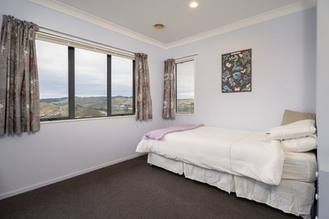 Photo of property in 49 Erlestoke Crescent, Churton Park, Wellington, 6037