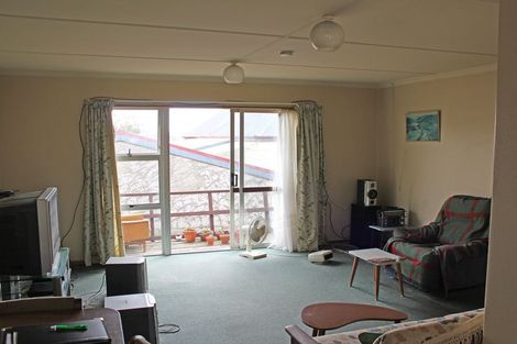 Photo of property in 24 Ure Street, South Hill, Oamaru, 9400