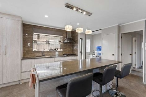 Photo of property in 5 Kepler Place, Clover Park, Auckland, 2019