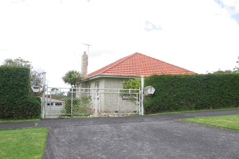 Photo of property in 17 Peverill Crescent, Papatoetoe, Auckland, 2025