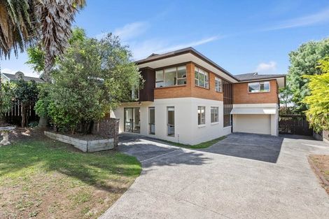 Photo of property in 26 Colwill Road, Massey, Auckland, 0614
