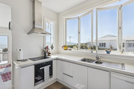 Photo of property in 60 The Parade, Paekakariki, 5034