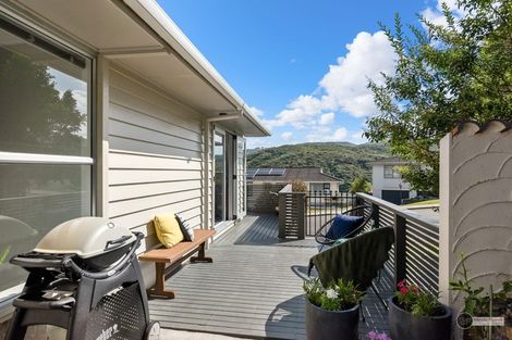 Photo of property in 7 Timaru Grove, Kelson, Lower Hutt, 5010