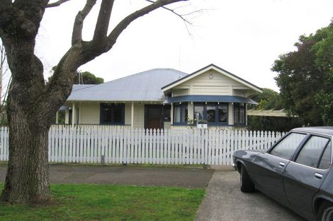 Photo of property in 6 Rangitane Street, Palmerston North, 4414