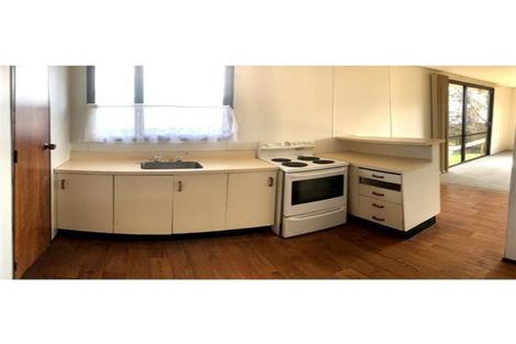 Photo of property in 2/2 Jack Farrell Place, Papakura, 2110