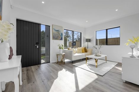 Photo of property in 215a Murphys Road, Flat Bush, Auckland, 2019