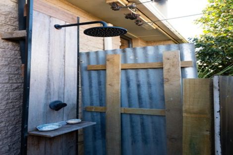 Photo of property in 4 Pacific Road, North New Brighton, Christchurch, 8083