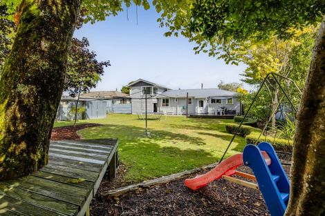 Photo of property in 1 Nikau Street, Inglewood, 4330