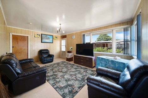 Photo of property in 15 Whitley Crescent, Otara, Auckland, 2023