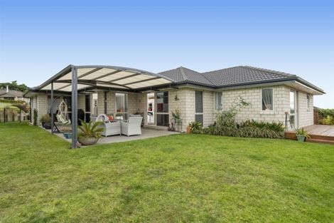 Photo of property in 12 Lynley Park Drive, Omokoroa, 3114