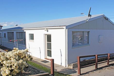 Photo of property in 24 Ure Street, South Hill, Oamaru, 9400